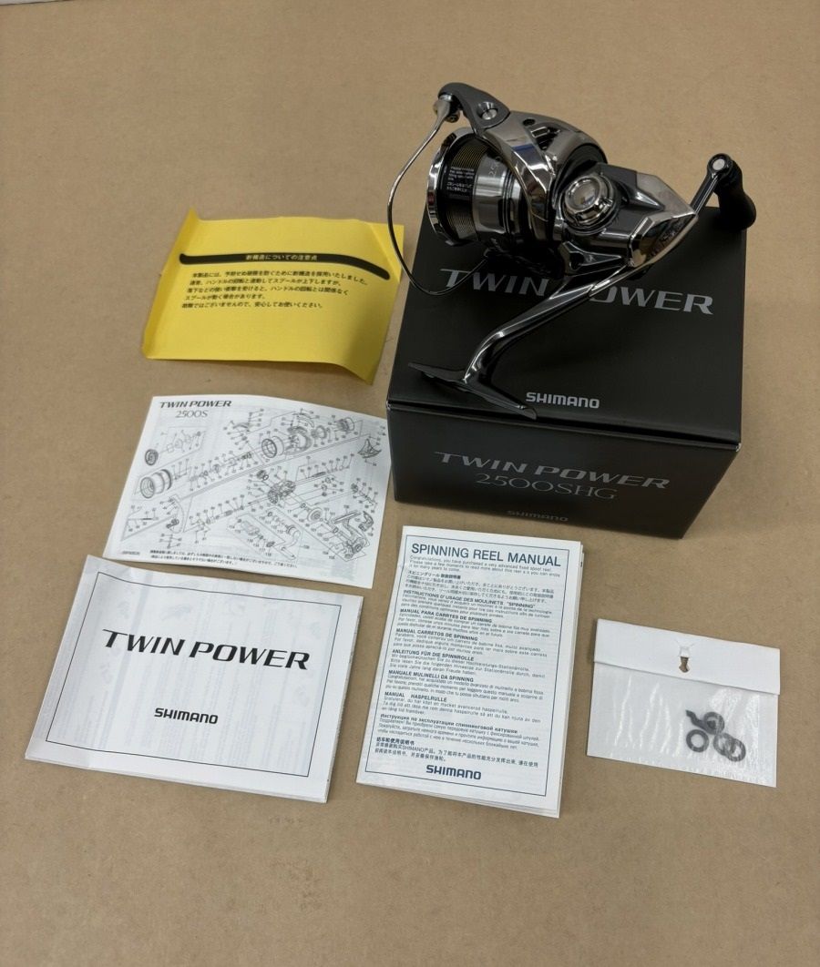 SHIMANO TWIN POWER シマノ ツインパワー 2500SHG 24モデル 中古品