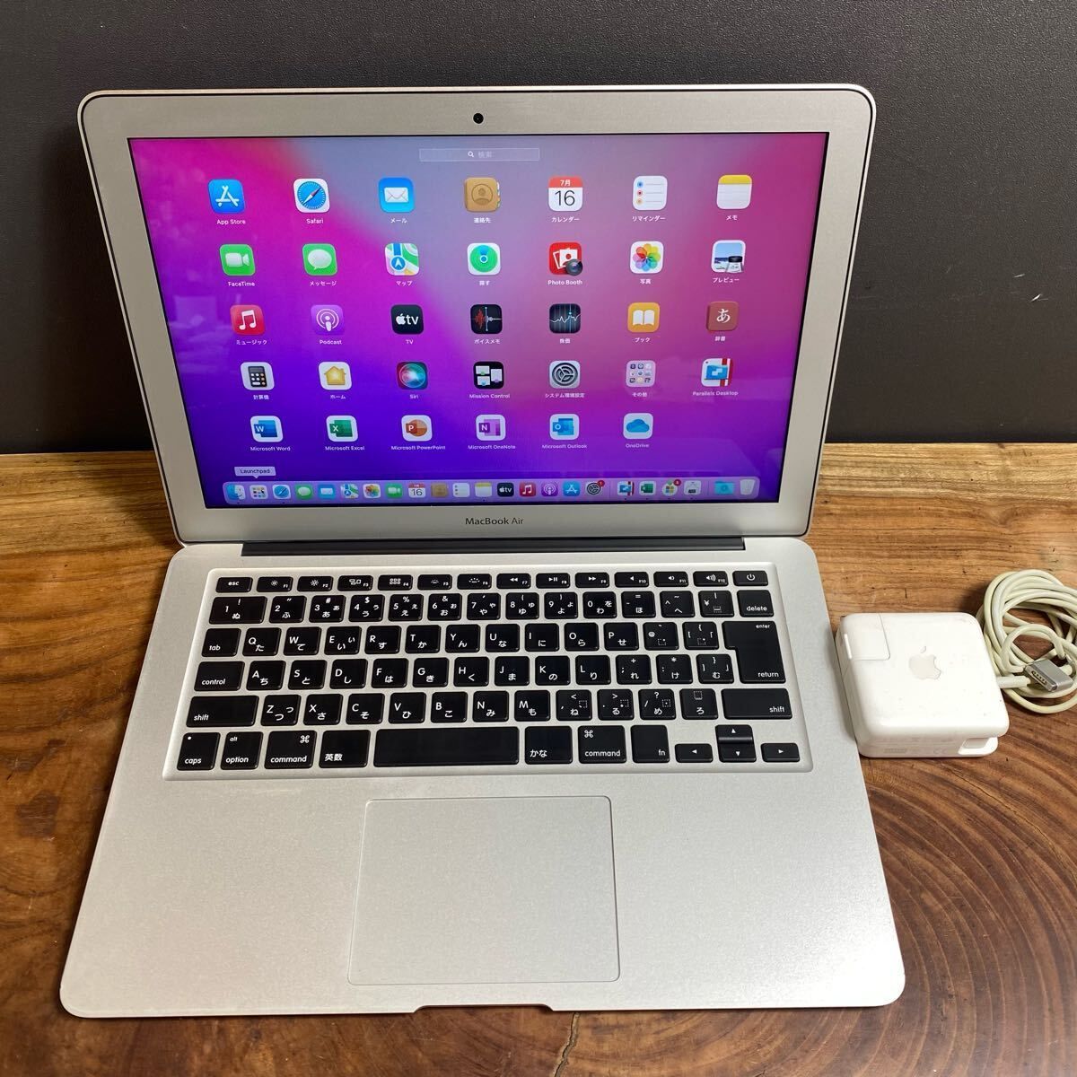 美品］Apple MacBook Air 13inch 2017/Core i5 1.8GHz/メモリ8GB
