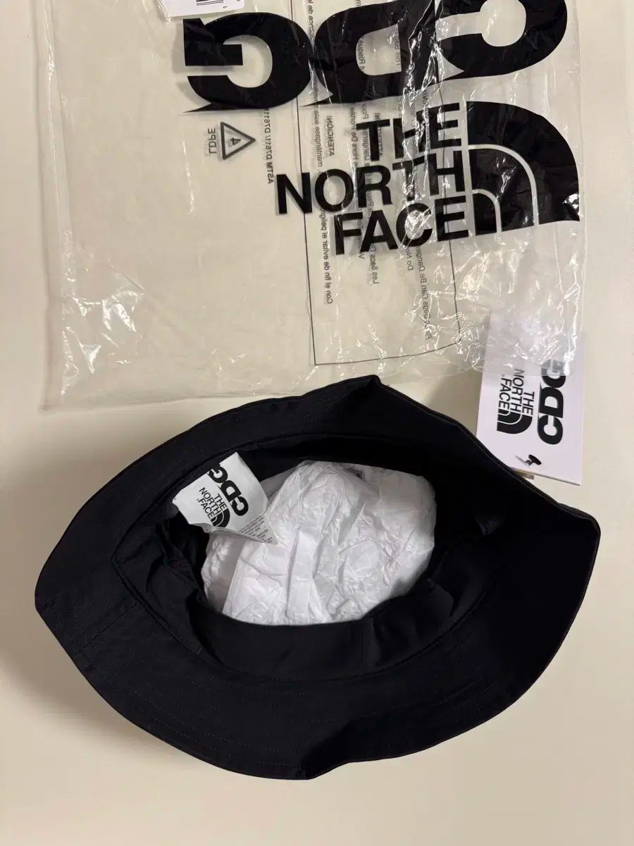 パウダーカバーオール110㎝、グローブ4-6、ブーツ17.0㎝ パウダーカバーオール110㎝、グローブ4-6、ブーツ17.0㎝