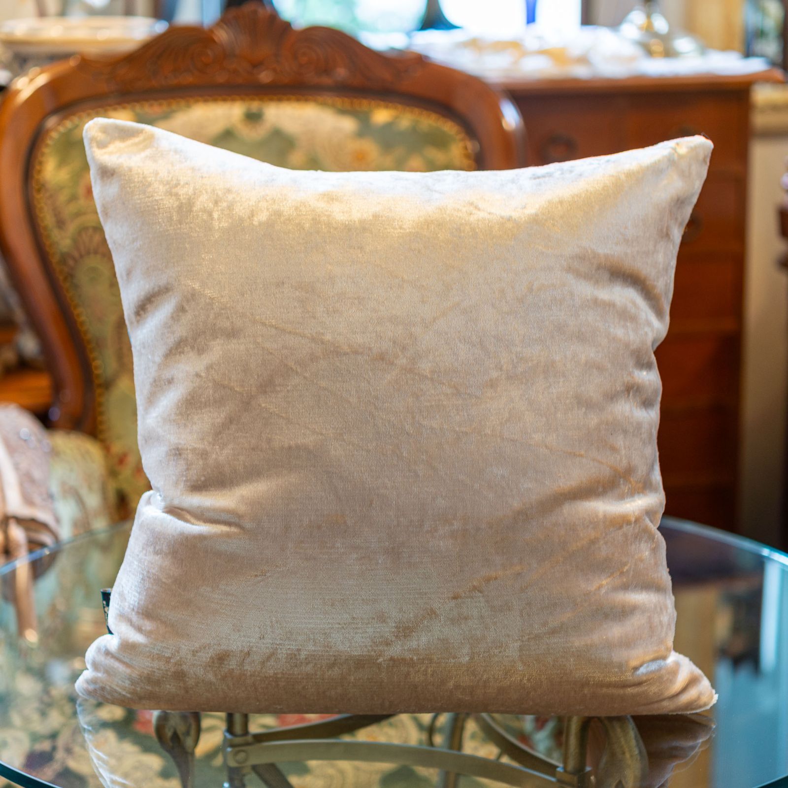 ロジーナ ヴァハトマイスター 刺繍クッション ロマンス NEXPOTALLINN_EU