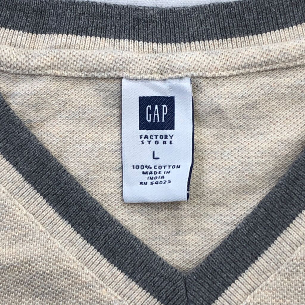 Vネック 半袖Ｔシャツ