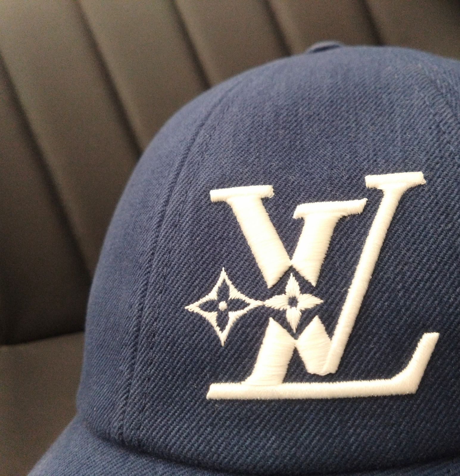☆NA03870 綺麗！ LOUIS VUITTON ルイヴィトン キャップ LVスマッシュ