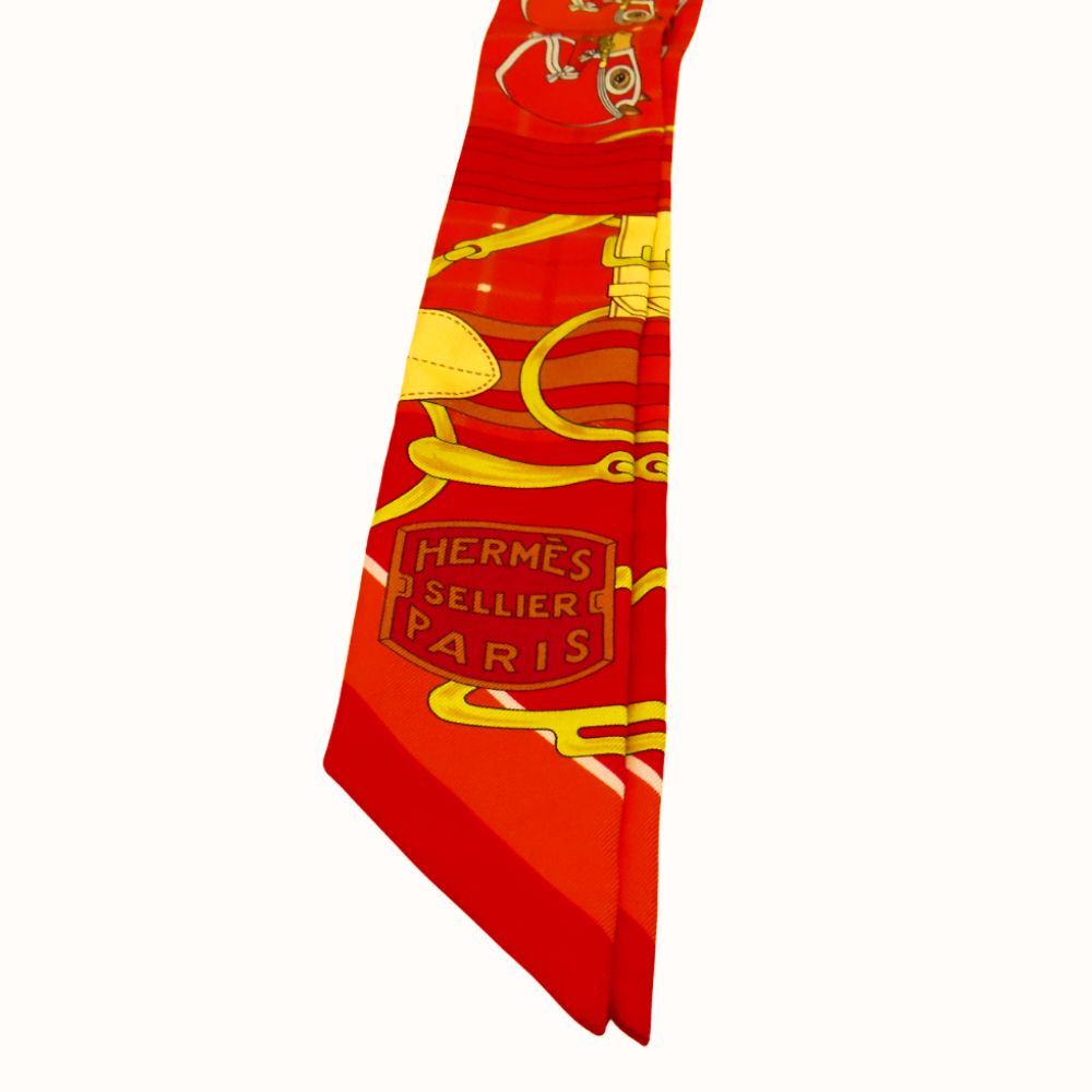 中古】HERMES エルメス SELLIER ツイリー 馬 オレンジx赤x黄 中古】HERMES エルメス SELLIER ツイリー 馬 オレンジx赤x黄