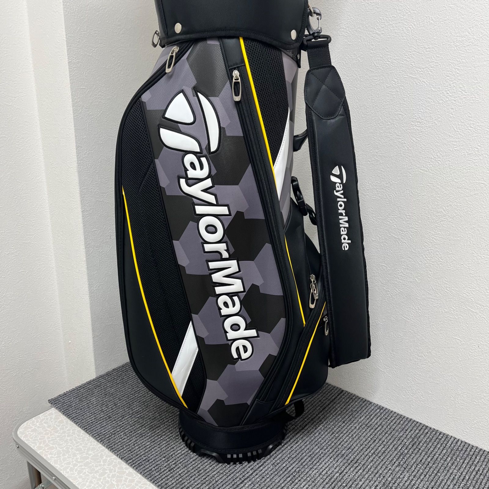人気色 TaylorMade