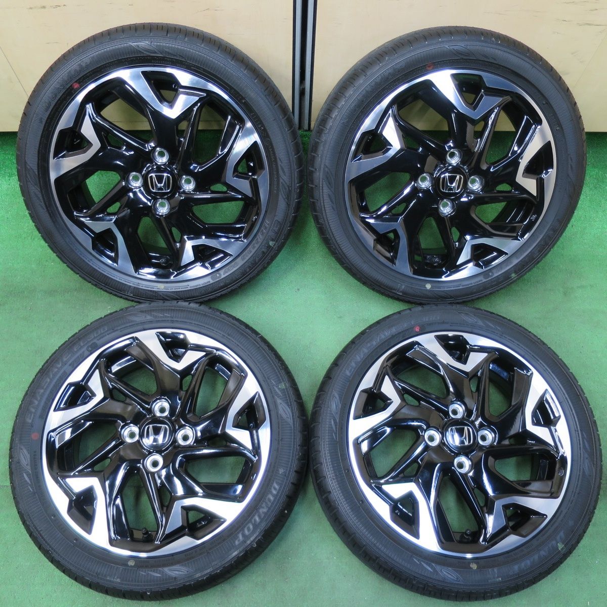 新車外し！2018年！165/55R15 ダンロップ　ENASAVE　EC300+ 4本セット 新車外し 2018年製 DUNLOP ダンロップ ENASAVE EC300 165⁄55R15 4本 N-BOX