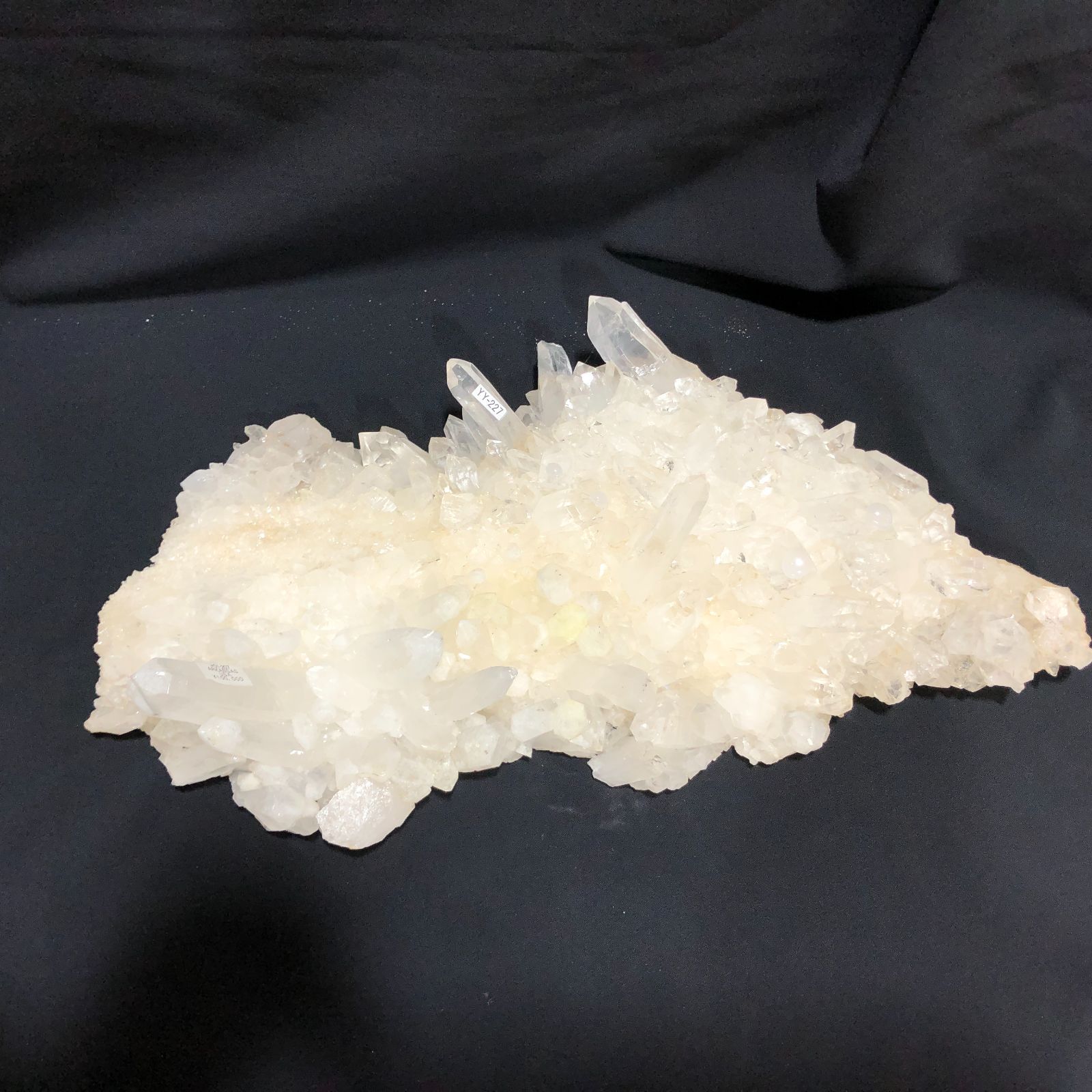 特大アーカンソー産 水晶クラスター アーカンソー産 水晶クラスター - メルカリ