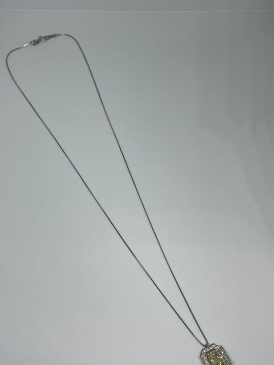 新品】Pt/K18クッションカットダイヤ1.20ctペンダント - メルカリ