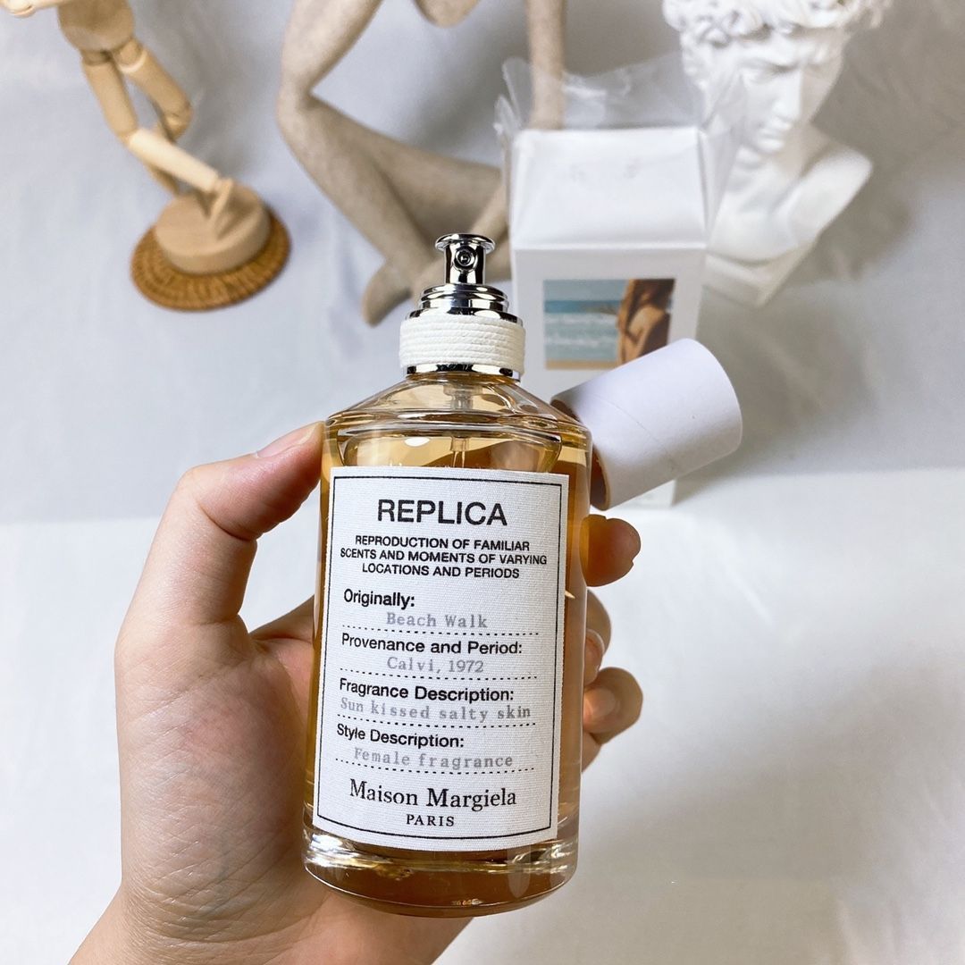 新品未使用 MAISON MARTIN MARGIELA メゾンマルジェラ レプリカビーチウォーク カビーチウォーク EDT・SP 100ml 香水  100ml 男女兼用 - メルカリ