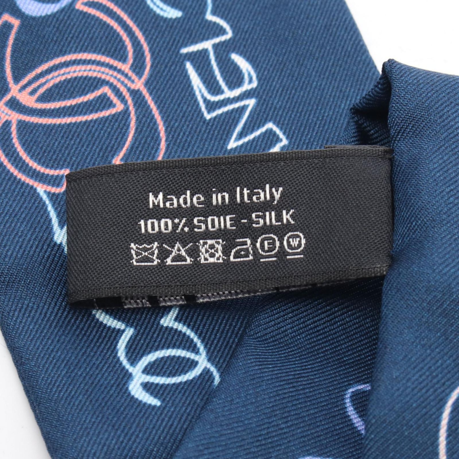 CHANEL シャネル　スカーフ　ココマーク　ネイビー CHANEL(シャネル) スカーフ ココマーク ネイビー×ゴールド