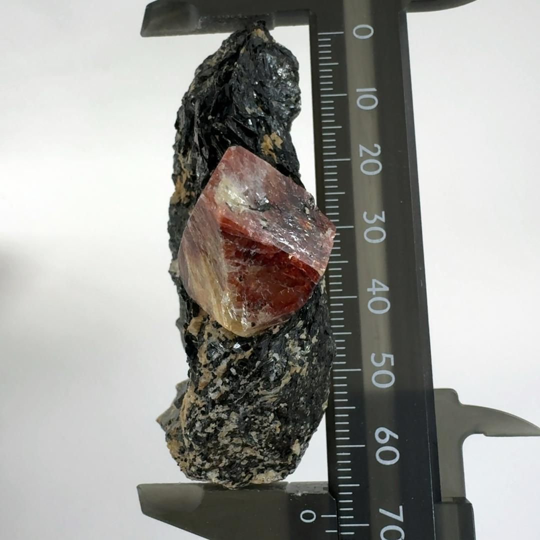 【E28546】 ジルコン 風信子鉱 ヒヤシンス Zircon 天然石 鉱物 原石 結晶 パワーストーン 風信子鉱