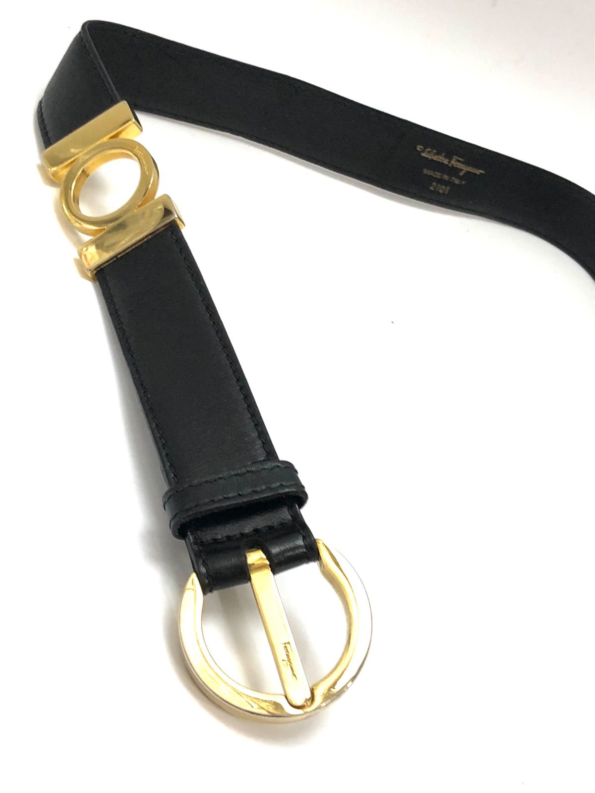 Salvatore Ferragamoガンチーニレザー ベルト黒×クリーム未使用 FERRAGAMO - Salvatore Ferragamo ガンチーニ レザー ベルト ブラック