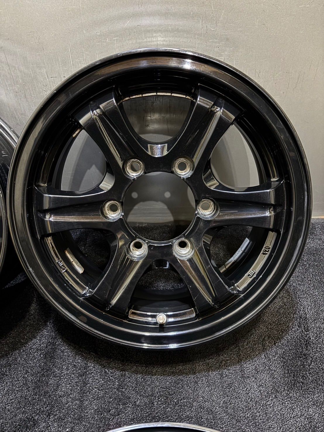 15インチ 6J