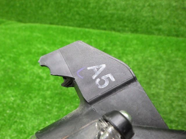 ジャンク トヨタ KSP210 ヤリス 左ヘッドライト ハロゲン K0-1