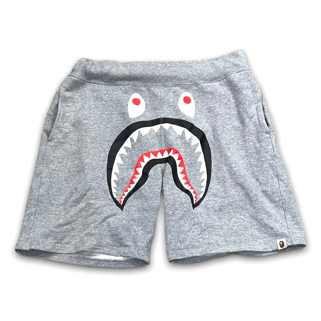 bape シャーク スウェット ショートパンツ - ショートパンツ