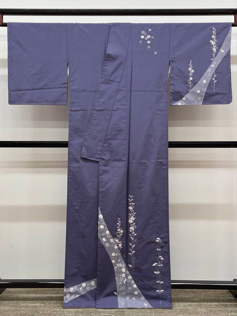 蘇州刺繍 相良刺繍 作家物 落款入 黒留袖 雀 鳥 正絹 躾糸付き X361 麗光刺繍 蘇州刺繍 相良刺繍 黒留袖 落款入 比翼仕立て 正絹 躾糸付