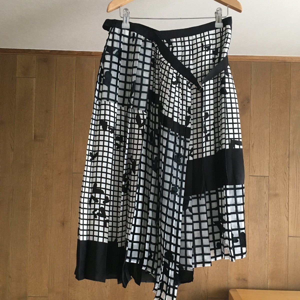 美品 Sacai サカイ ベルベット ハート プリーツ ラップスカート - メルカリ