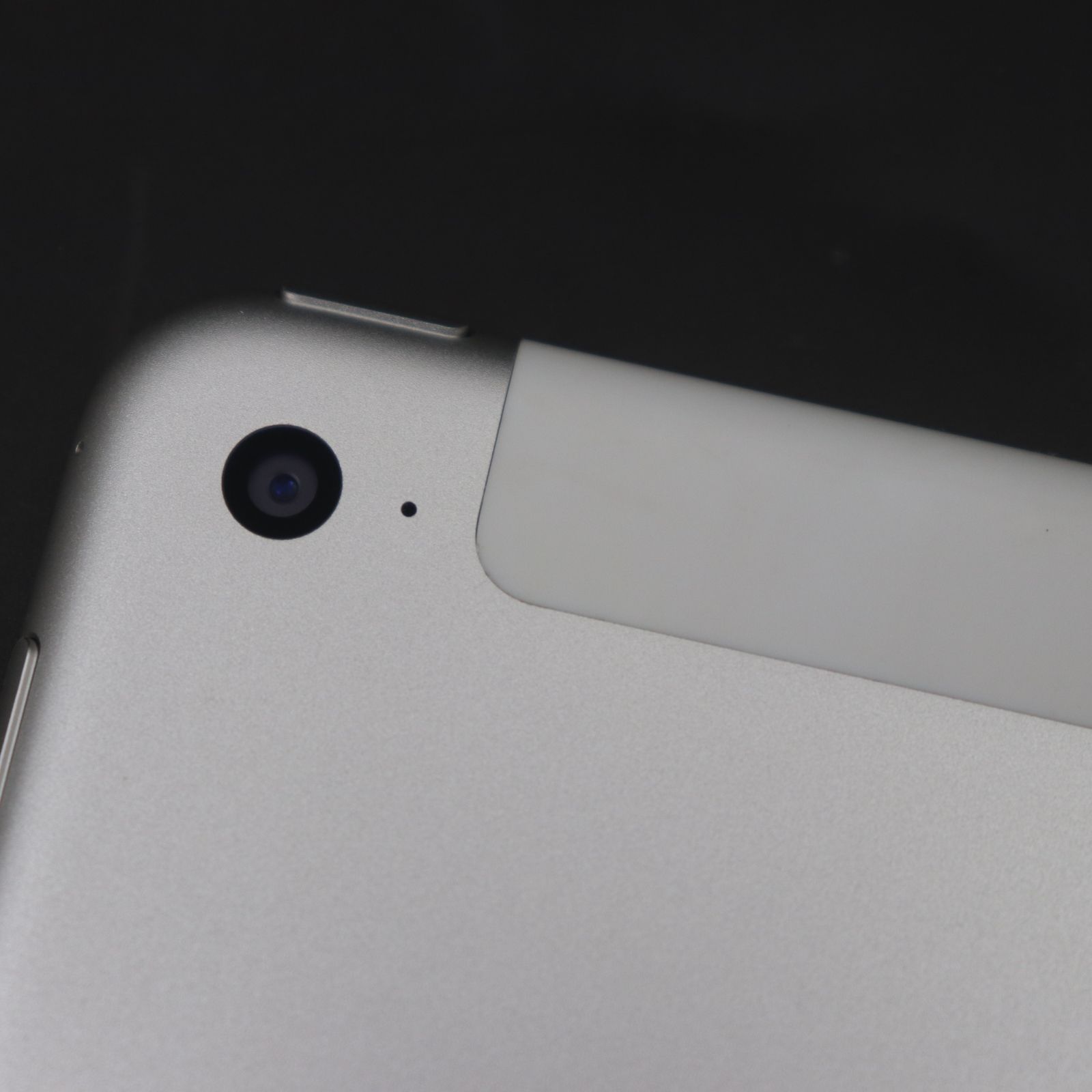 ITZVD28KU33G 即決 本物 Apple iPad mini 4 Wi-Fi + Cellular