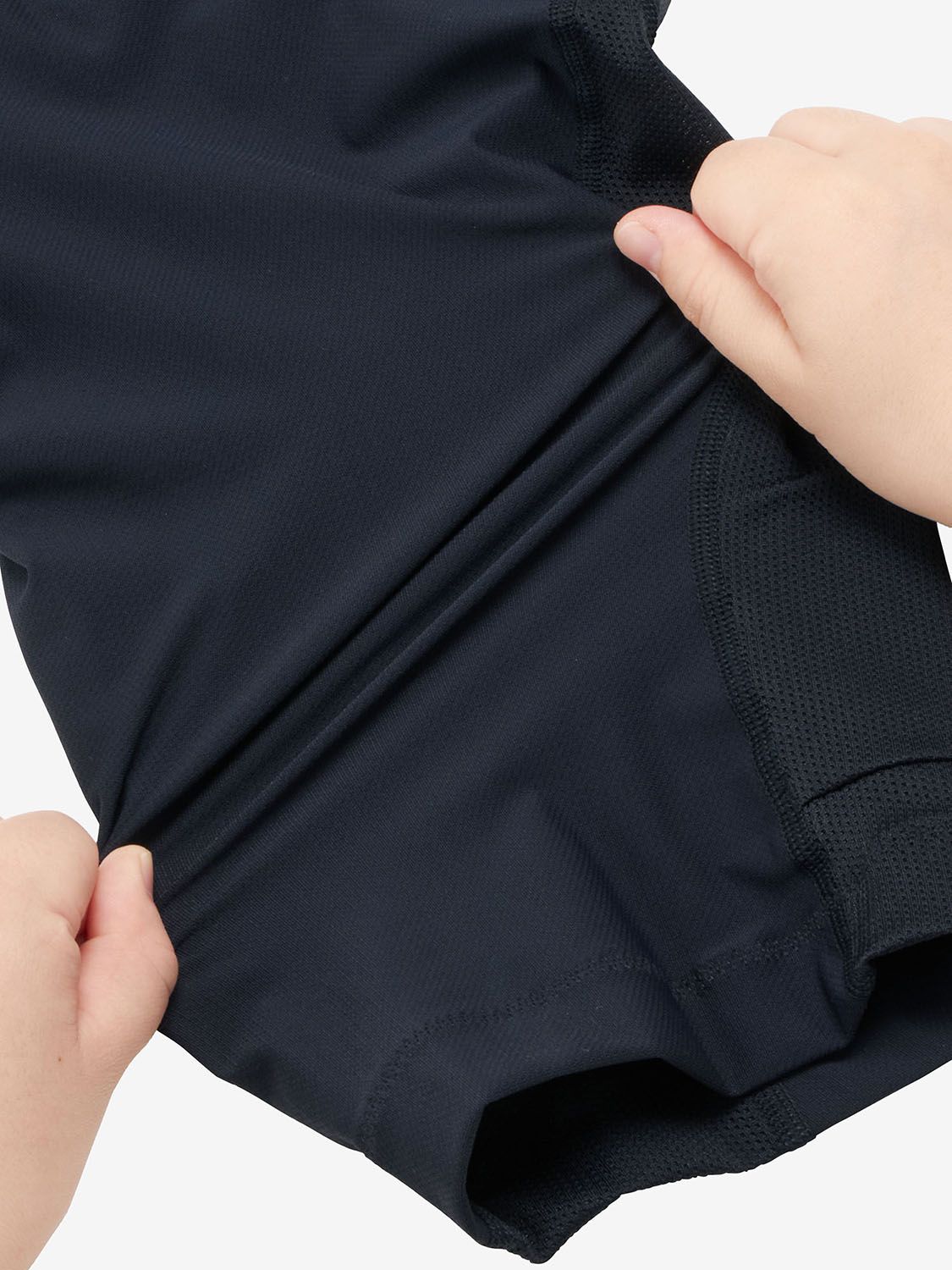 2XU ハーフタイツ(パッド付き黒タイツ サイドポケットあり) 2XU ハーフタイツ(パッド付き黒タイツ サイドポケットあり) 2XU ハーフ