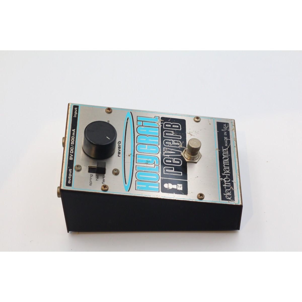 ＨＯＬＹ ＧＲＡＩＬ