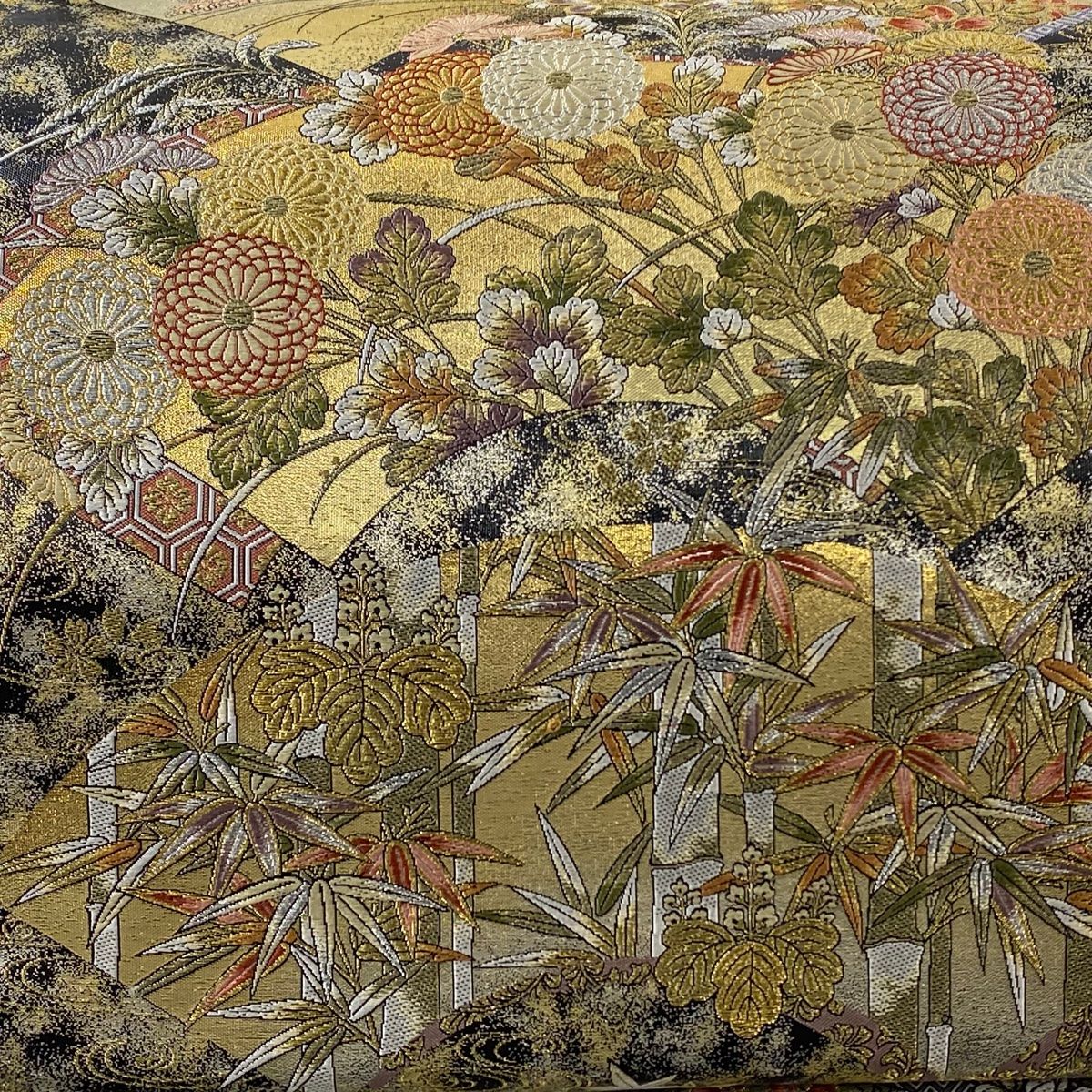 袋帯 美品 秀品 高台寺蒔絵 春秋蒔絵地紙文 草花 金銀糸 箔 黒