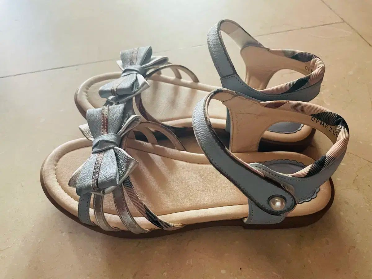 ダックスサンダル 200