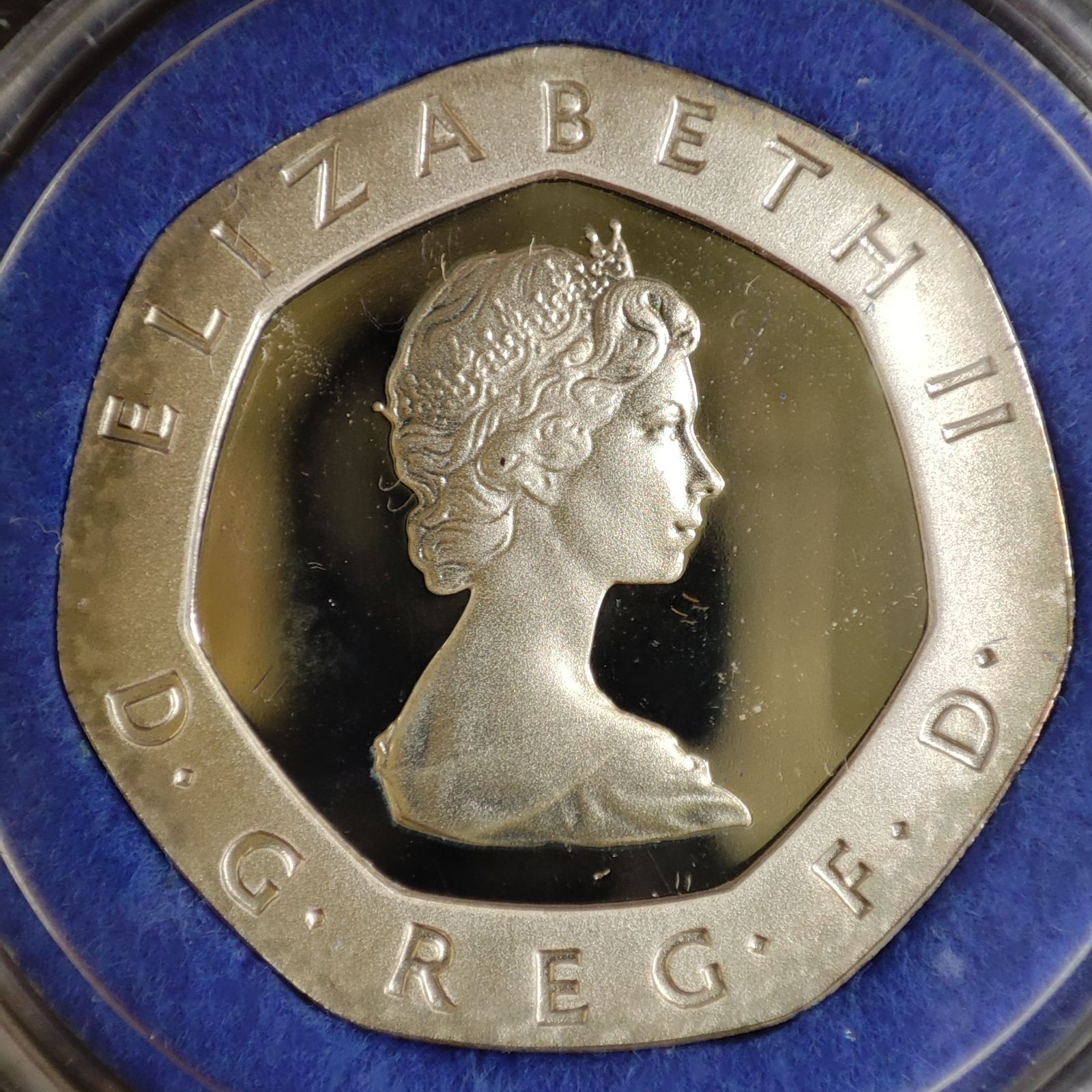 イギリス 1982年 20ペンス ピエフォー銀貨 バラ紋章 プルーフ 1982年 20ペンス硬貨 イギリス - 希少で歴史的なイギリス通貨