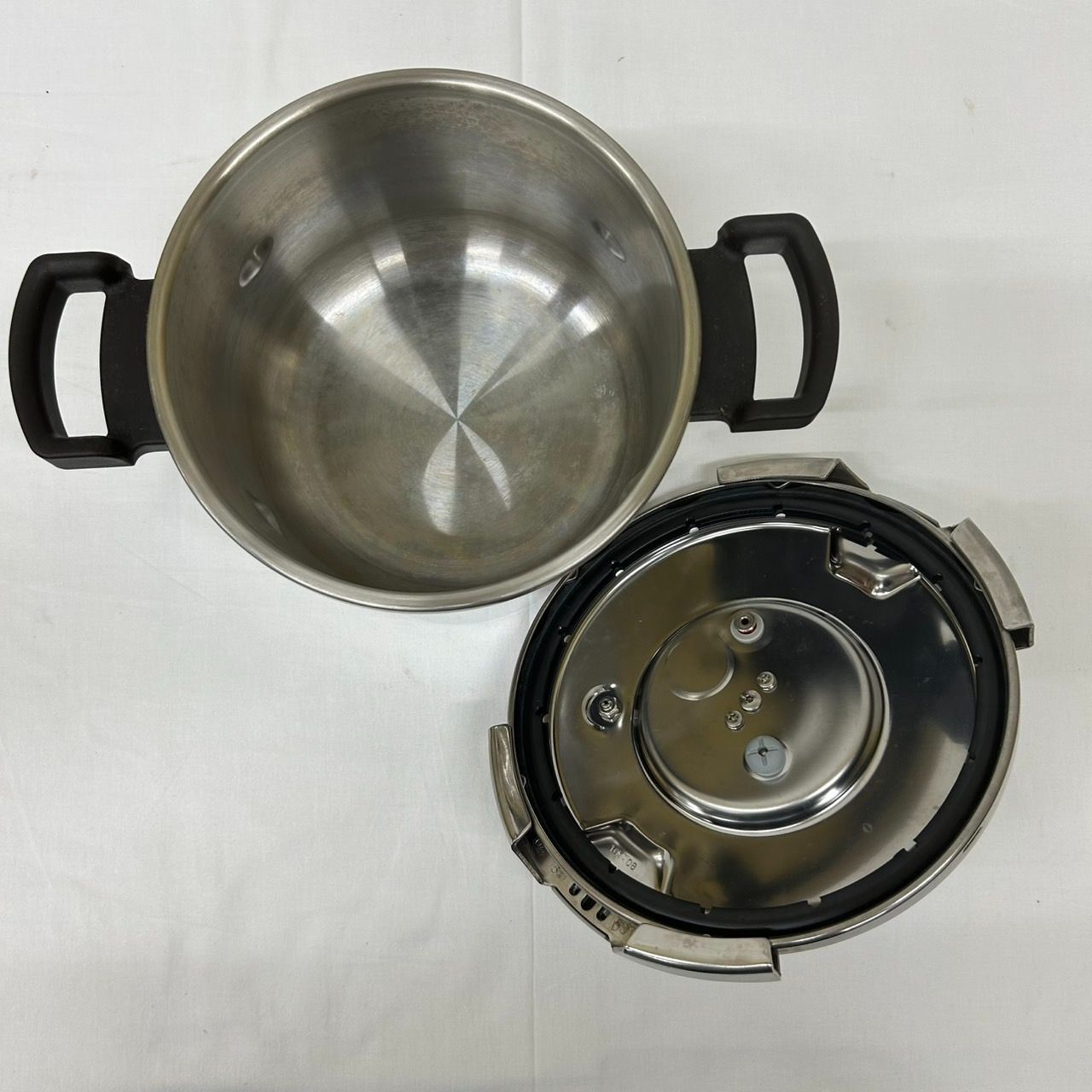 【未使用品】ティファール　クリプソプルミエ6ℓ圧力鍋 グループセブジャパン ティファール圧力鍋クリプソミニット