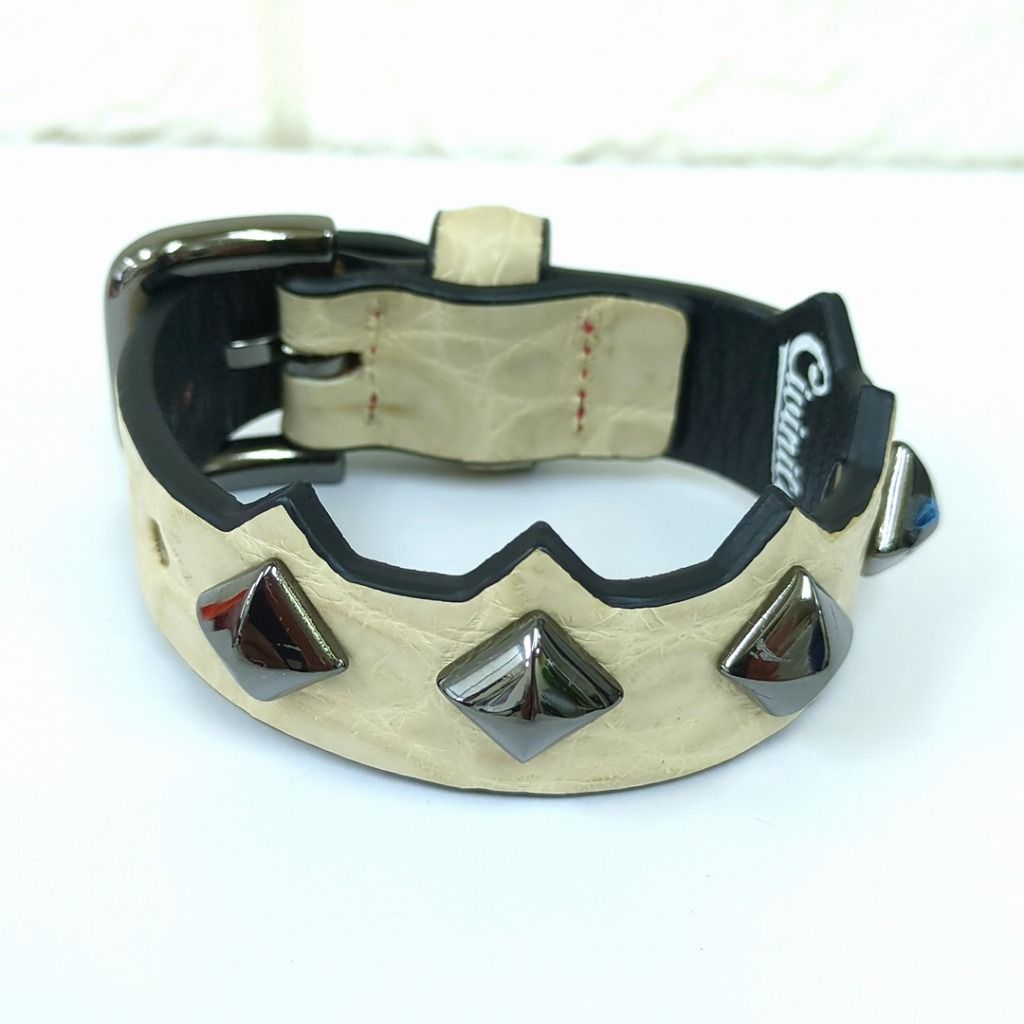 Chivinile チビナイル　レザー　ブレスレット　バングル　スタッズ Chivinile チビナイル レザー ブレスレット バングル スタッズ