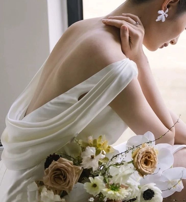 結婚式 Vネック サイドスリット ウェディングドレス ロング 韓国
