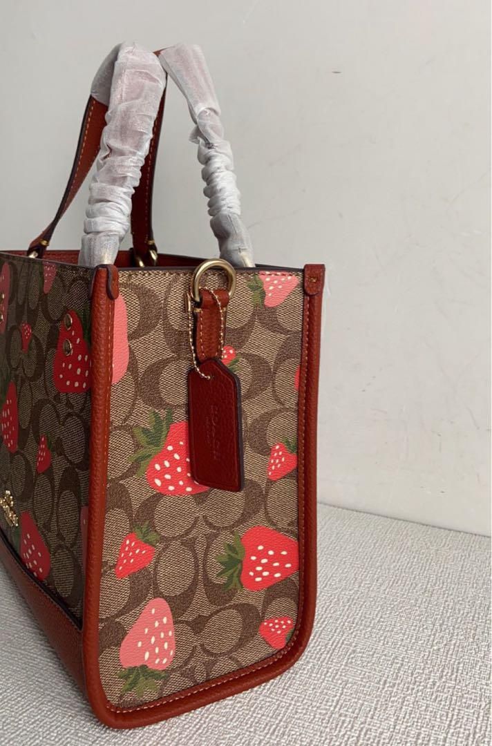【訳あり未使用級/タグ付き】コーチ 91514 2way ハンドバッグ イチゴ柄 訳あり未使用級/タグ付き】コーチ 91514 2way ハンドバッグ イチゴ柄