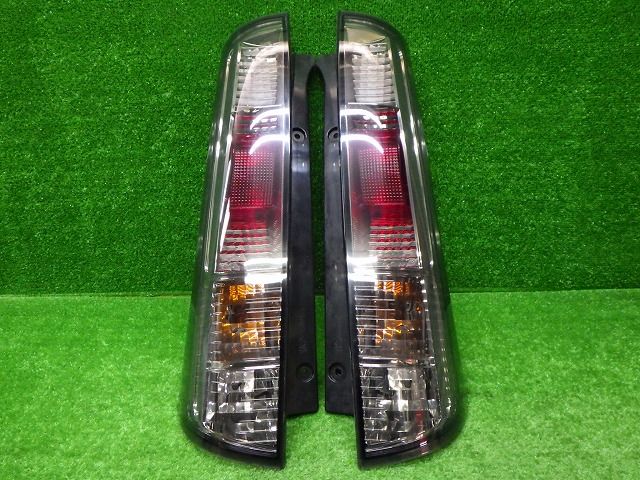 スズキ　MK21S　パレットSW　テールレンズ　左右　35603-82K1　ルークス　250304016