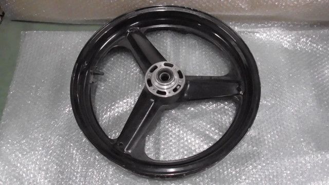 の フロントホイール