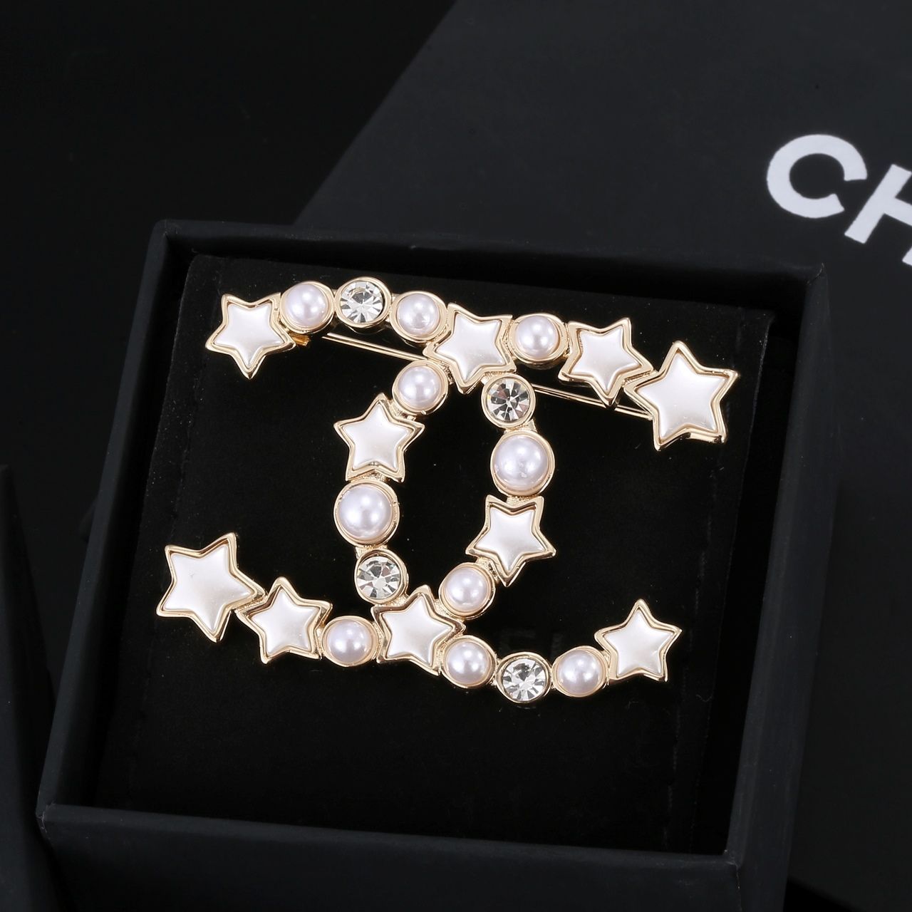 新品未使用】シャネル Chanel ブローチ 星モチーフ パール＆クリスタル 