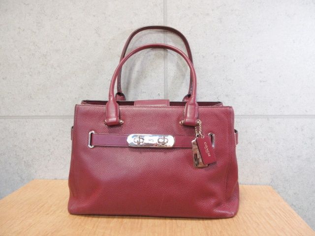 コーチ COACH ハンドバッグ スワッガー キャリーオール ポリッシュド ペブル F36488 赤 布袋付き - メルカリ