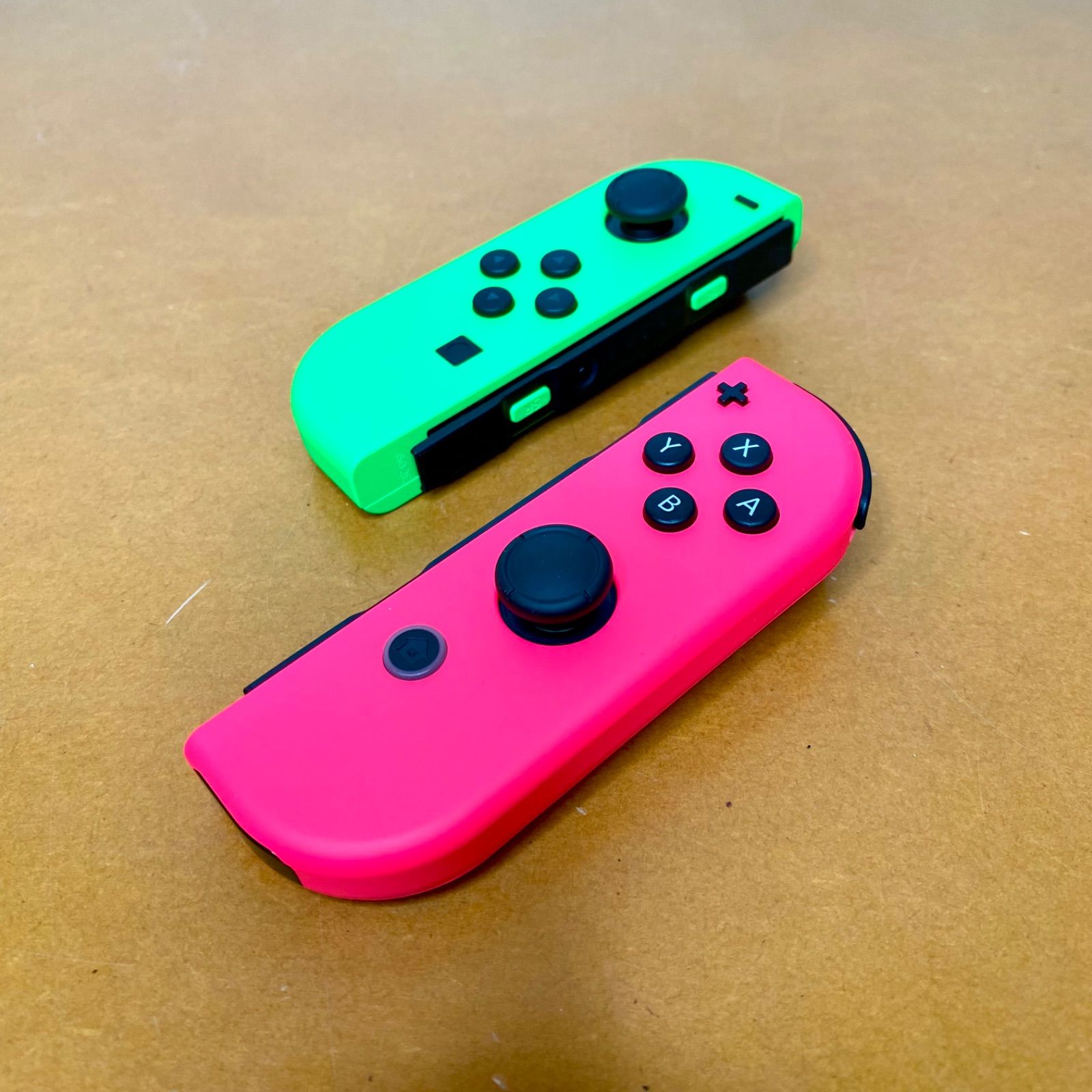 Joy-Con(L) ネオングリーン/(R) ネオンピンク コントローラー Joy-Con
