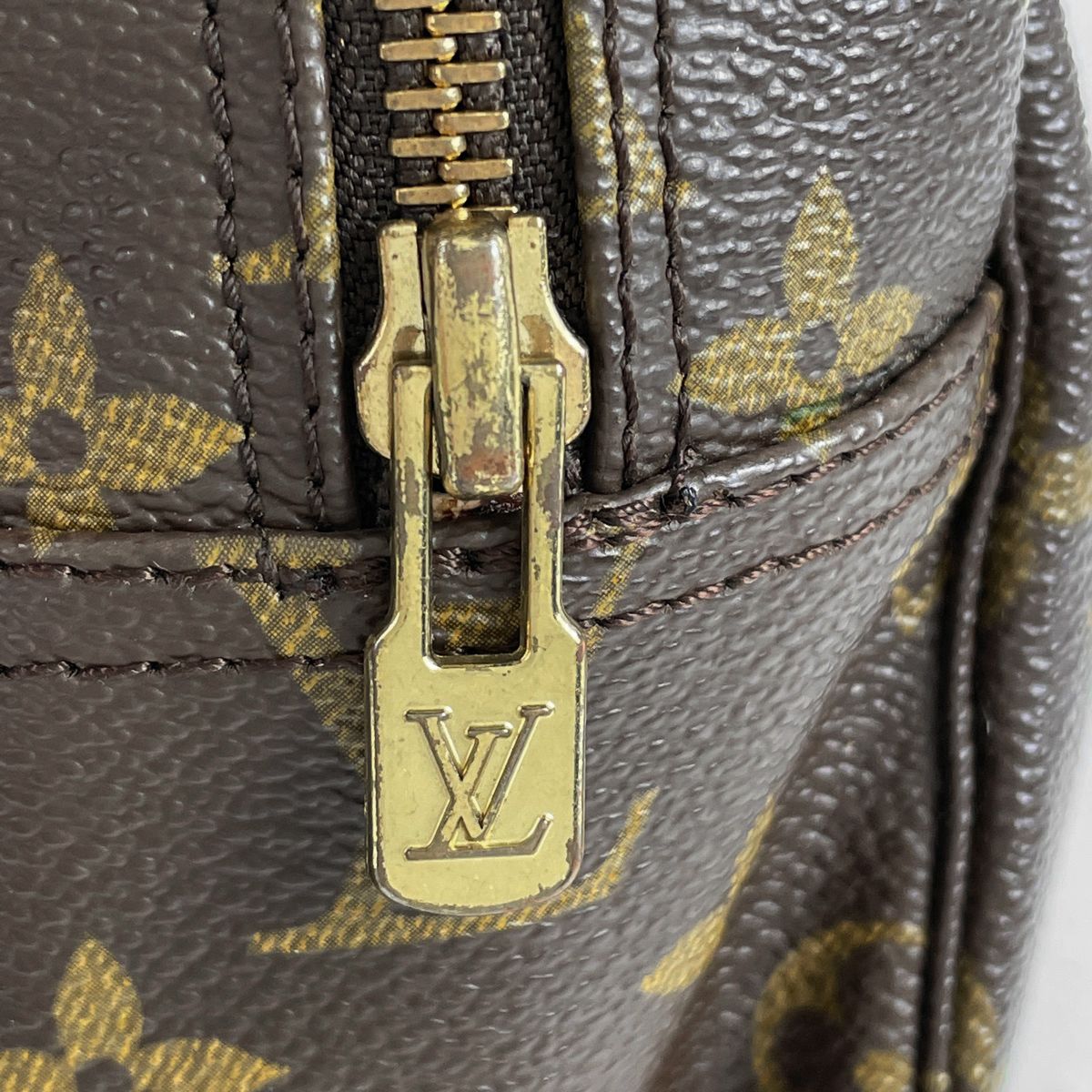 ルイ・ヴィトン Louis Vuitton トゥルース トワレット 28 メイク