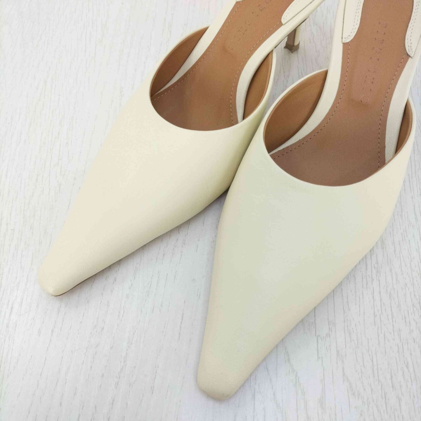 ピッピシック PIPPICHIC ポインテッドトゥミュール Mimoza MULE 