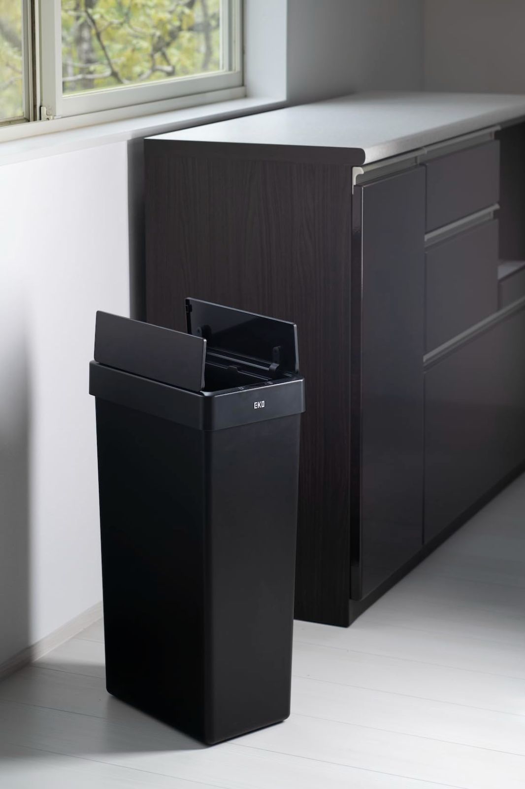  ふた付き 30 L ブラック インナーボックス無し センサービン ライト エックスウイング EK 6277 P BL 自動開閉 ゴミ箱 イーケーオー EKO ゴミ袋 ポリ袋 レジ袋 掃除用具