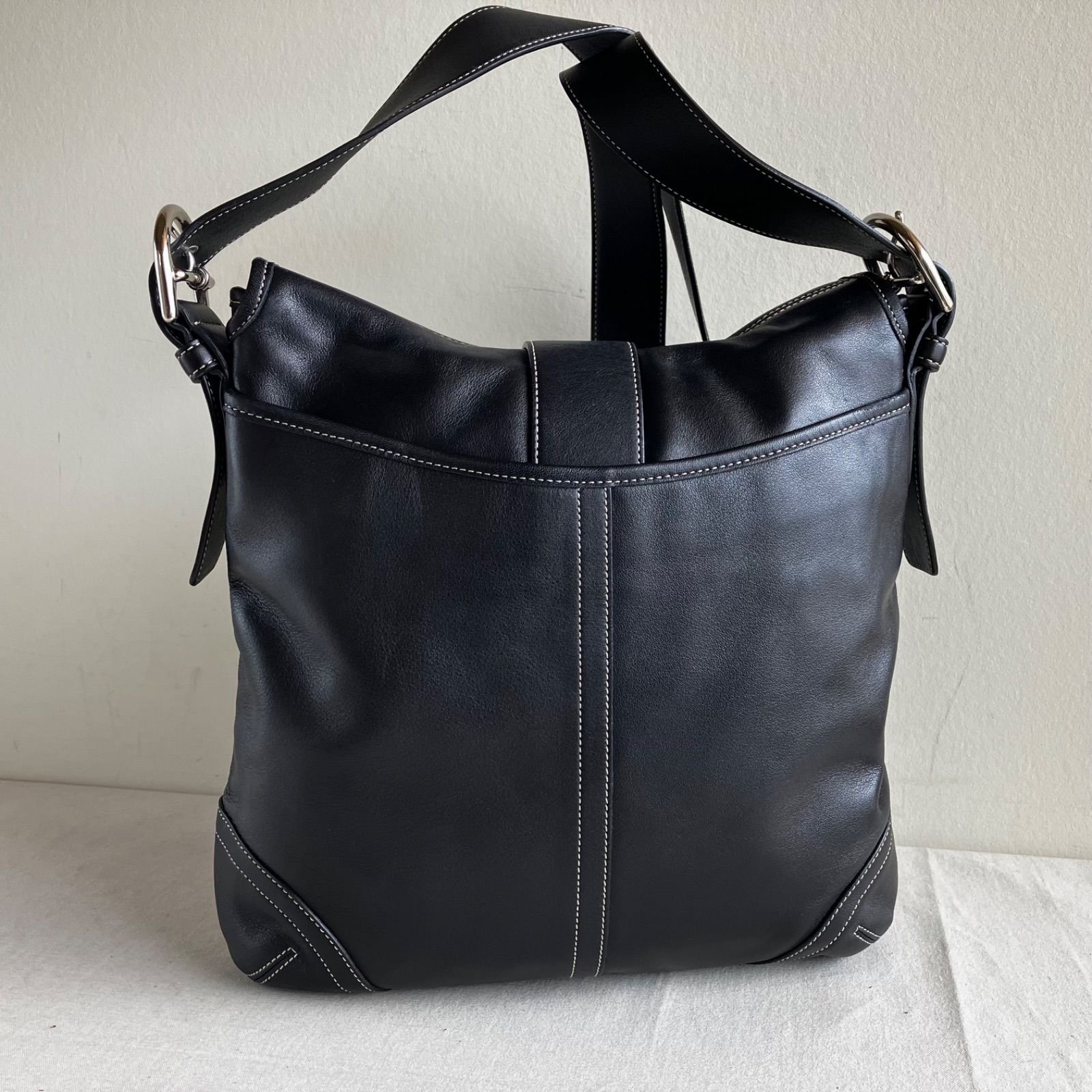 Coach Vintage y2k Soho Flap Black Leather Hobo Crossbody Shoulder 