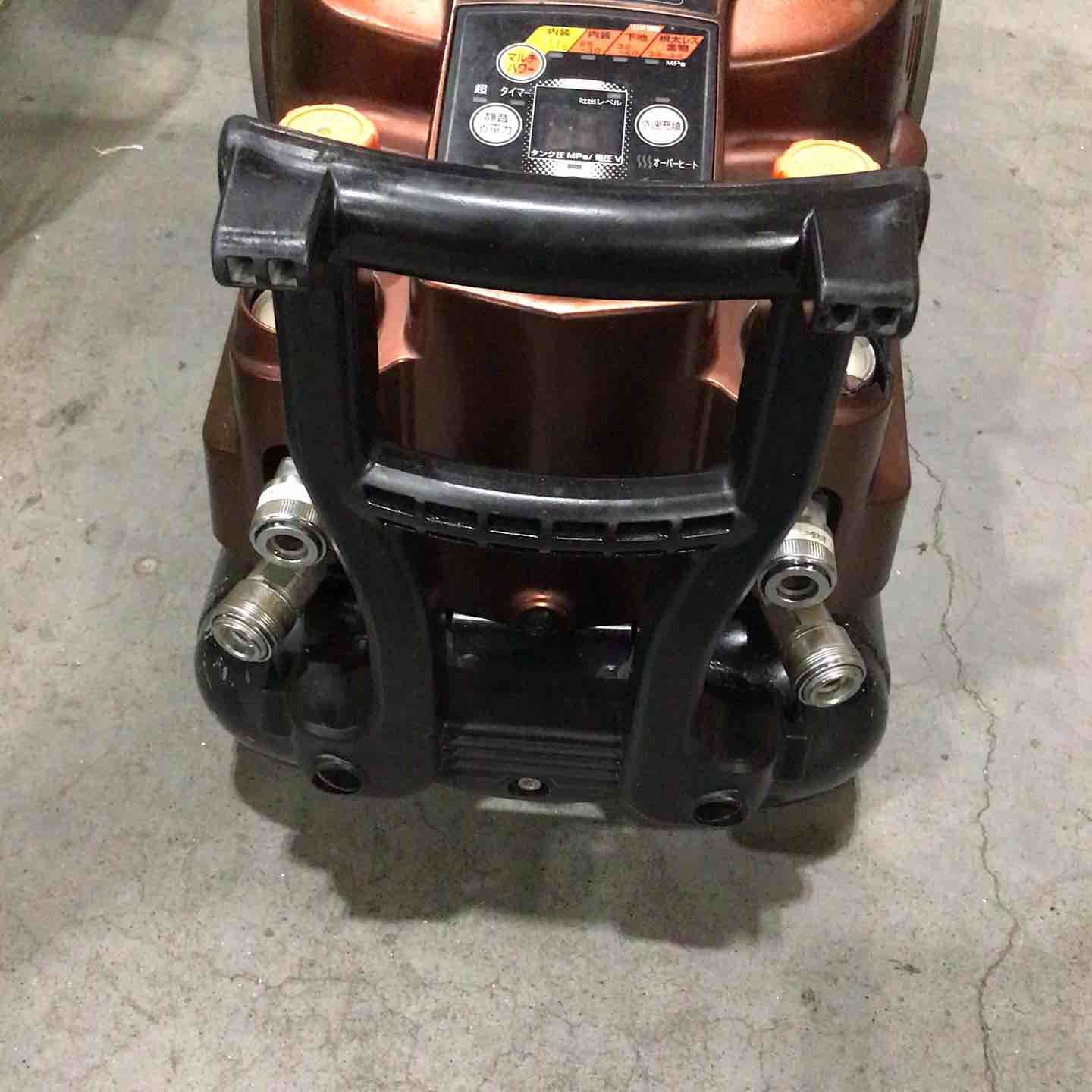 【現状品】 マックス/MAX エアコンプレッサー AK-HL1250E2_レッド 【鴻巣店】 MAX AK-HL1250E2 常圧コンプレッサー【リライズ野田愛宕店】【店頭取引