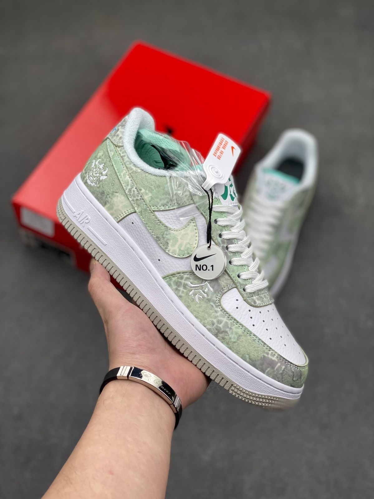 値下げします 新品 NIKE ナイキ スニーカー エアフォース NIke Air Force 1 Low スニーカー メンズ レディース ローカット 男女兼用 並行輸入品