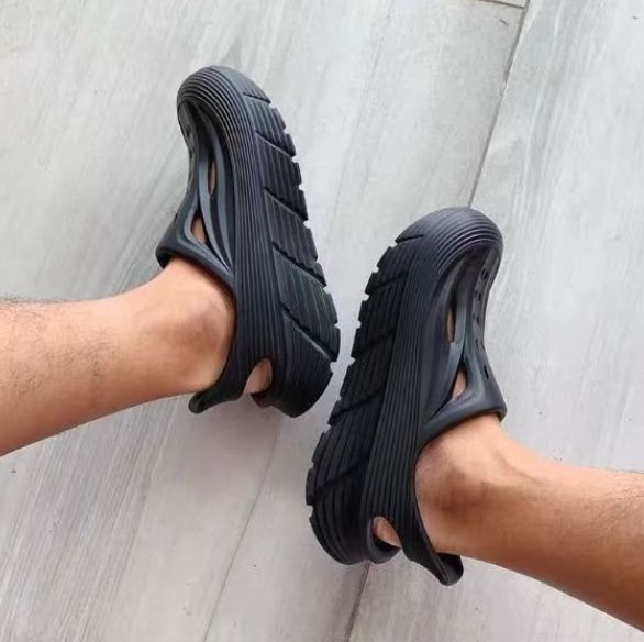 新品サンダル HOKA ONEONE ORA RECOVERY MULE サンダルメンズ
