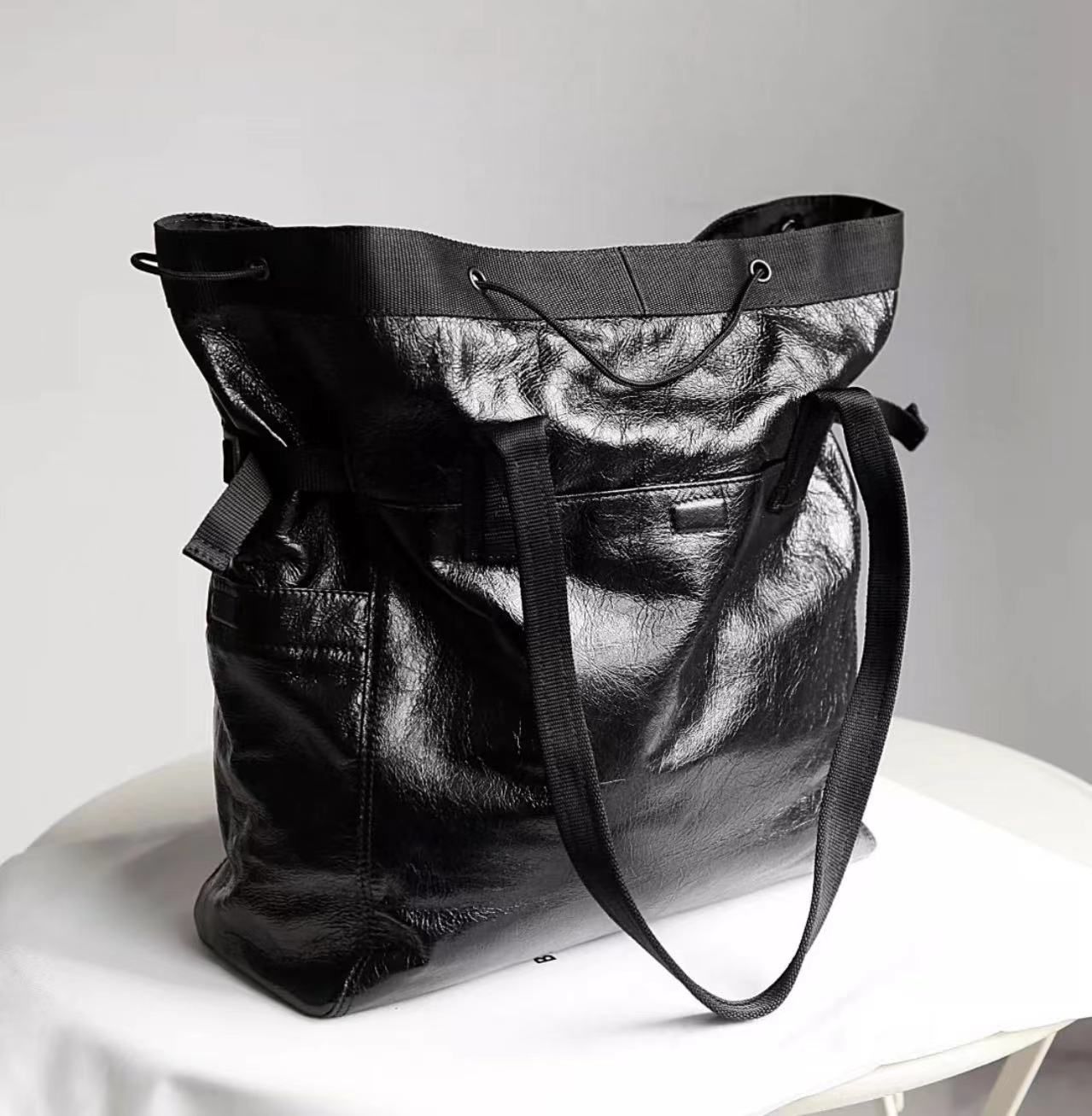 BALENCIAGA ブラックトートバッグ Medium-618284DLQ4N1000_F.jpg?v=6