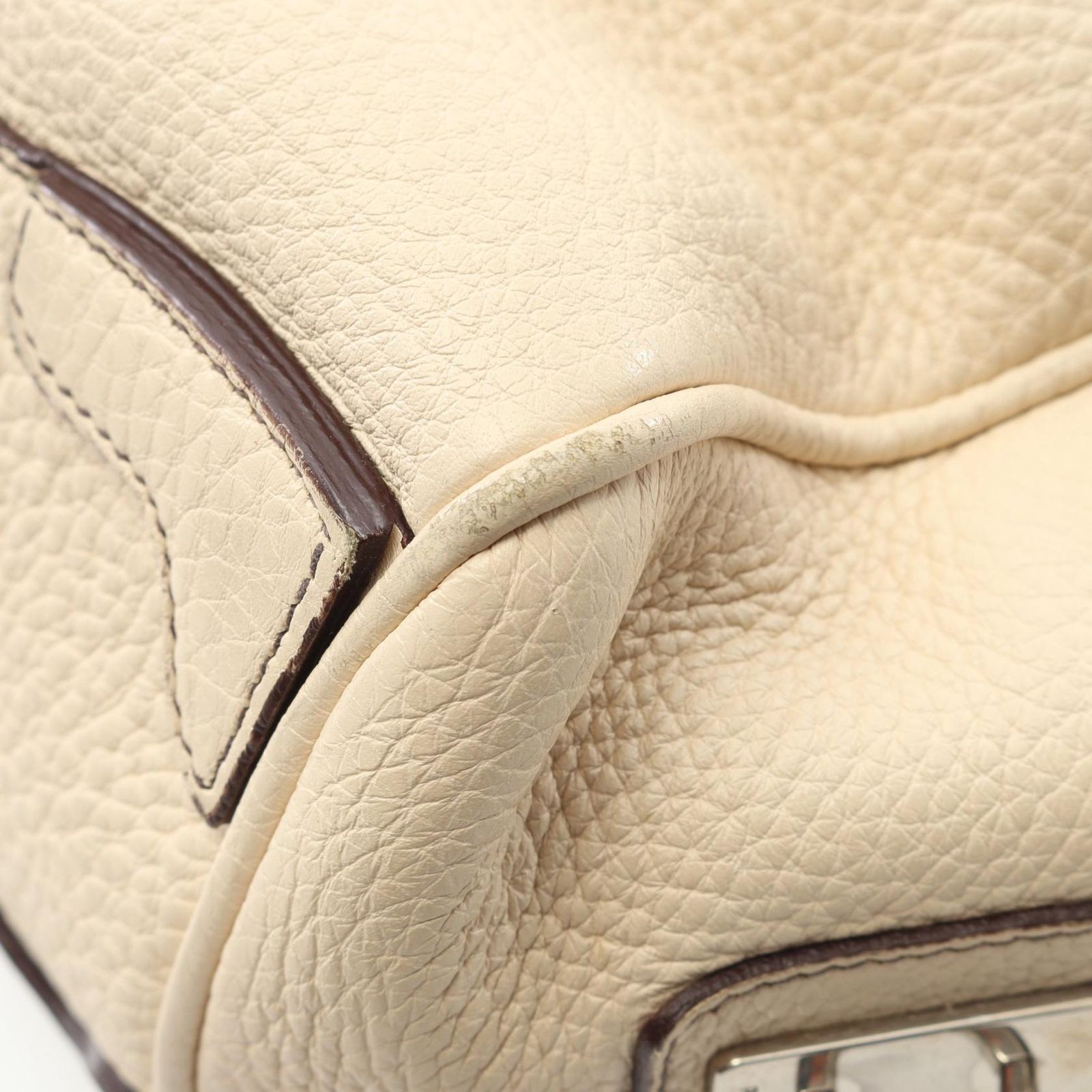 PRADA プラダ VITELLO DAINO ハンドバッグ - メルカリ PRADA プラダ VITELLO DAINO ハンドバッグ - メルカリ