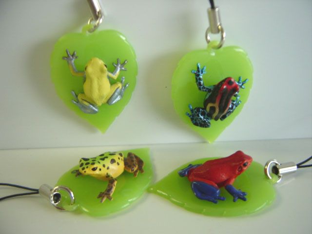 全国迅速発送で送料無料。 ♯Hoi26JCネイチャーテクニカラーヤドクガエル1ストラップ全8種