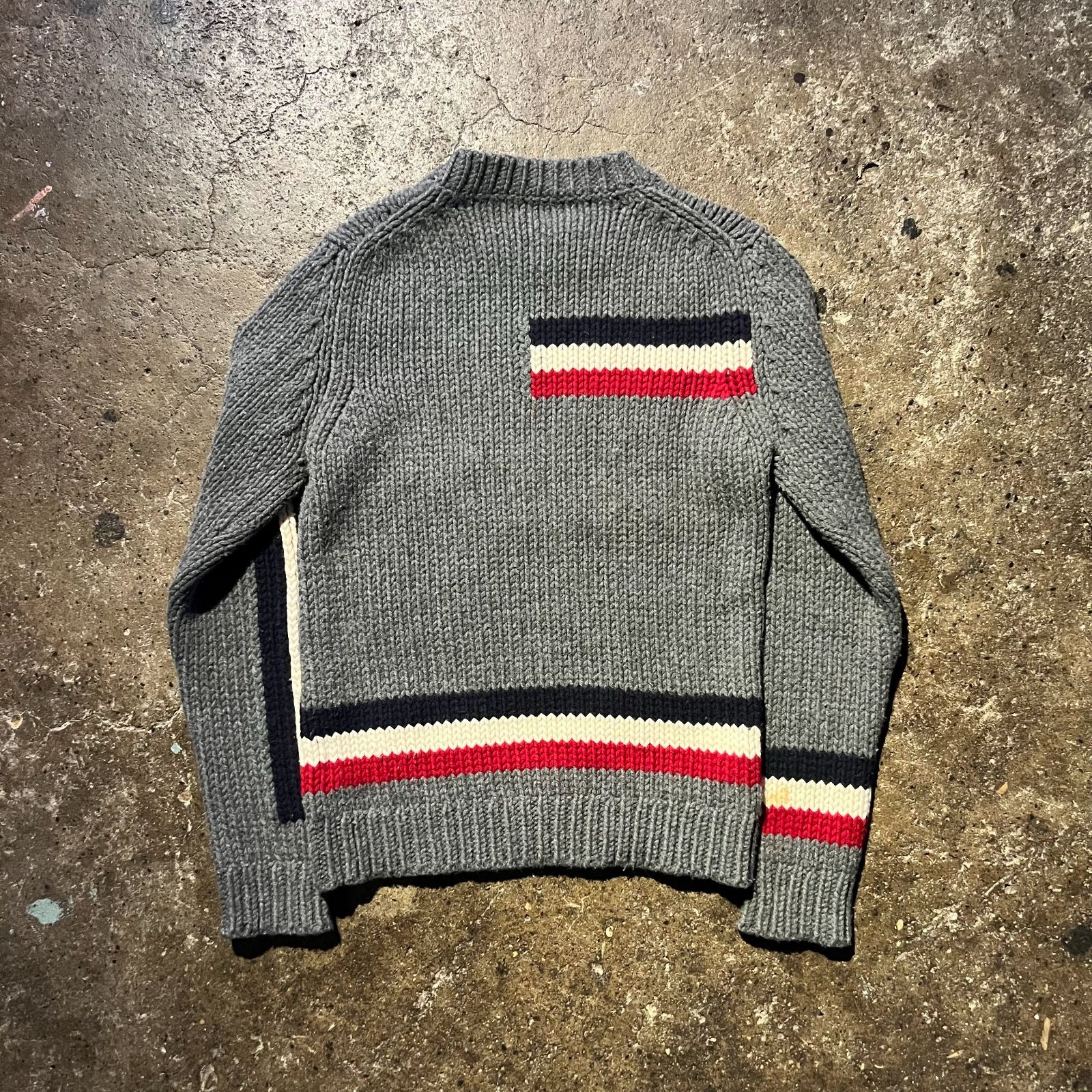 MONCLER モンクレール セーター トリコロール ロゴワッペン Mサイズ MONCLER モンクレール セーター トリコロール ロゴワッペン Mサイズ
