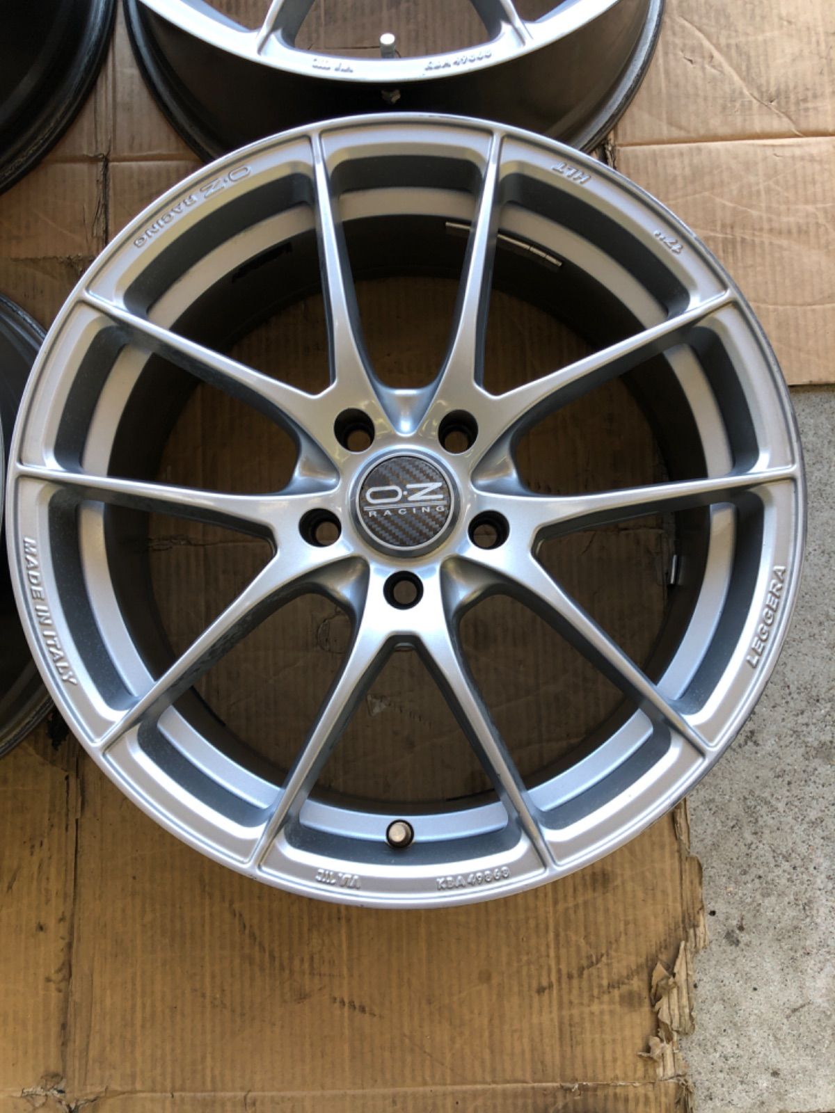 OZレーシング ホイール4本セット きむ OZ Racing 18インチ