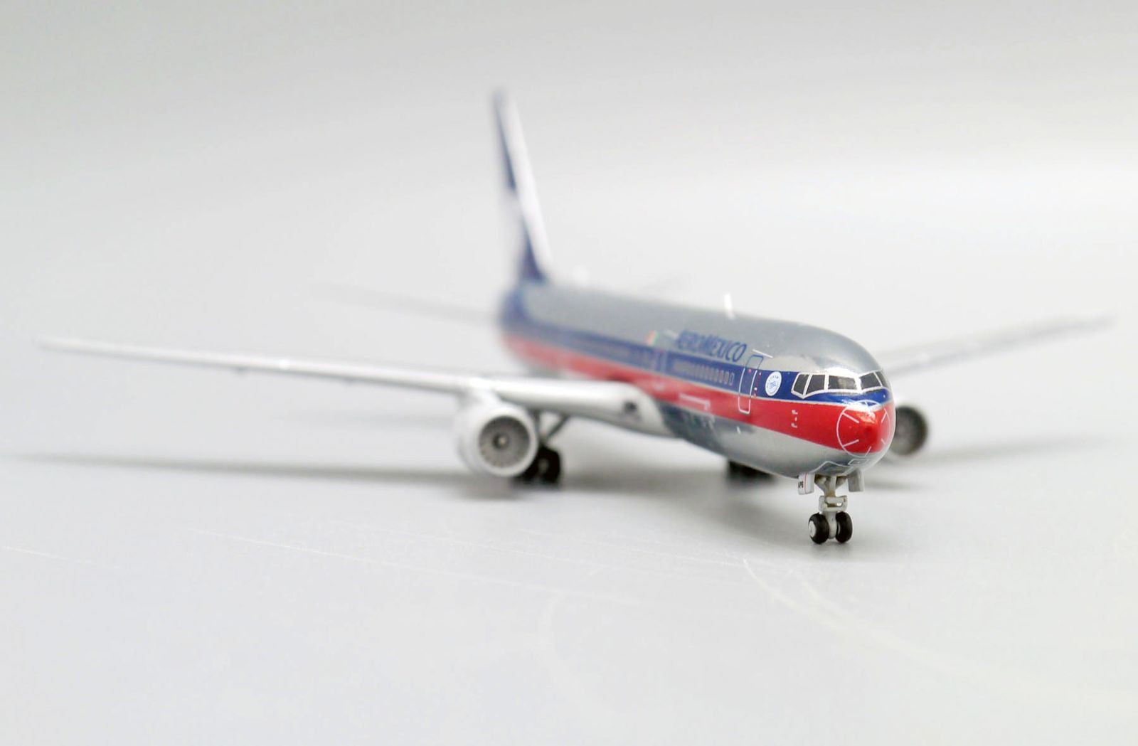 767-300ER XA-APB