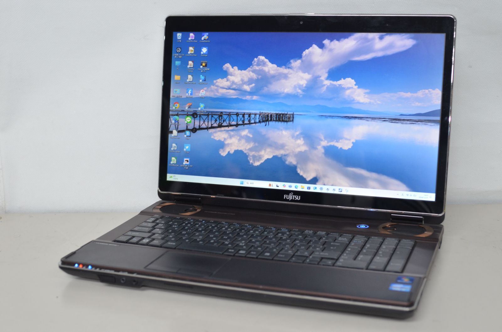 Windows11✨️富士通/16G/カメラ付きノートパソコン/DVD/オフィス Windows11✨️富士通/16G/カメラ付きノートパソコン/DVD
