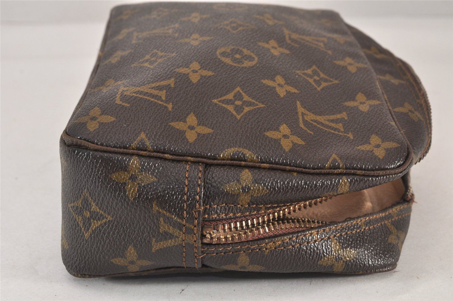 Louis Vuitton モノグラム トゥルース トワレット クラッチバッグ ルイ ヴィトン モノグラム トゥルース トワレット23 セカンド